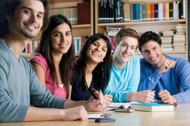 Belajar Speaking Inggris Lebih Efektif dengan Praktik Langsung
